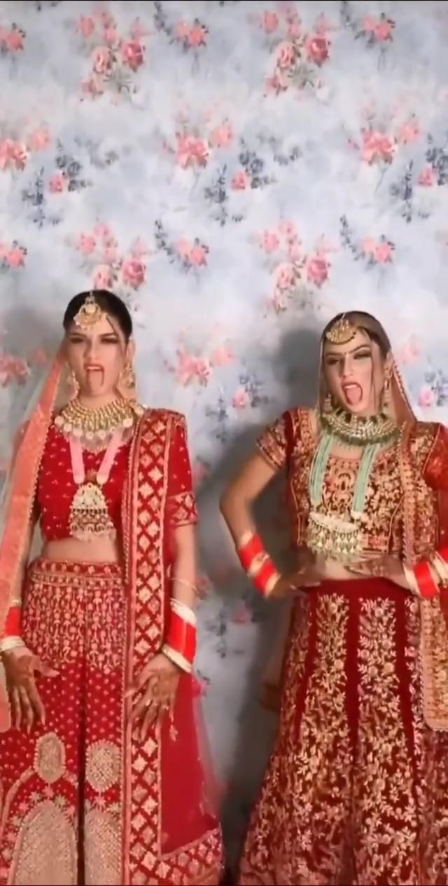 Brides dance to TikTok famous songs! Brides dance to TikTok famous songs!