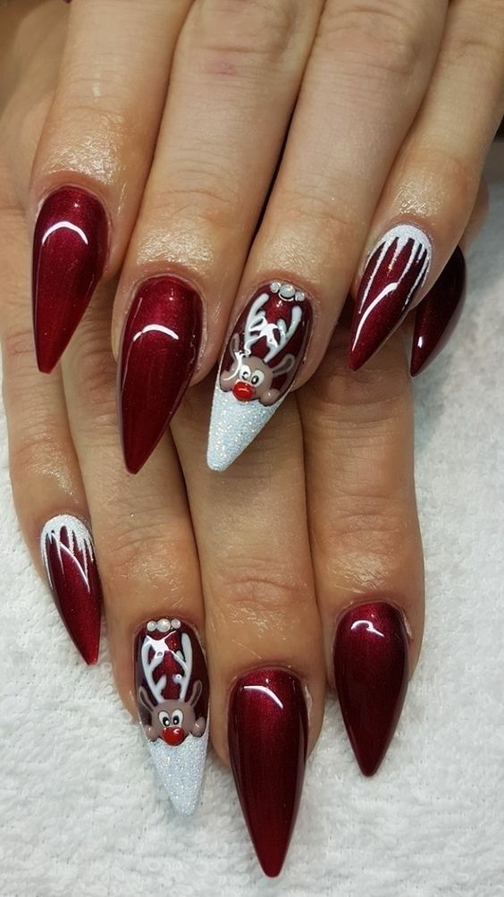 Stylish Christmas Stiletto Nail Art Design 13 outafitt