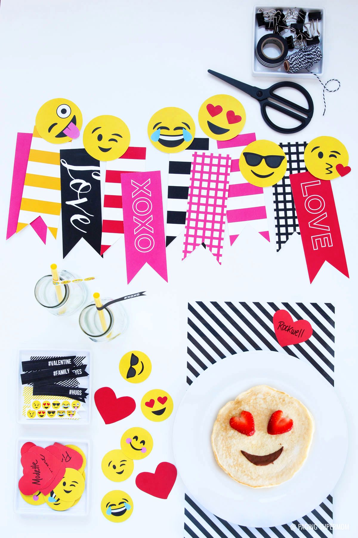 Emoji Valentines Breakfast Ideas Get the Printable Emoji Valentine's