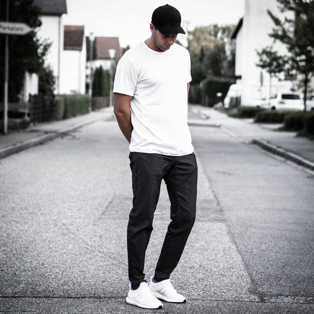 846 Likes, 58 Comments Sneakers & Streetwear (@shoebertt 846 Likes, 58 Comments Sneakers & Streetwear (@shoebertt