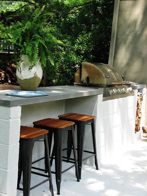 100 DIY Backyard Outdoor Bar Ideas to Inspire Your Next Project - Page 3 of 4 Grill Diy, Patio Grill, Grill Area, Patio Bar, Backyard Seating, Backyard Patio, Bar Seating, Seating Areas, Cinder Block Furniture