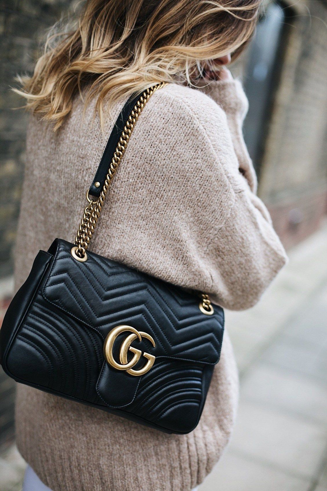 Bags | Gucci | Hair | Girl | Woman | Outfit | Look | Tas | Bag | Tassen | Gucci tas | Gucci bag | More on Fashionchick Please Comment, Like, or Re-Pin for later 😍💞 velvet gucci bag, gucci bag women, small gucci bag, soho gucci bag Cheap Purses, Cheap Handbags, Cute Purses, Purses And Handbags, Popular Handbags, Cheap Bags, Gucci Purses, Handbags Casual, Pink Handbags