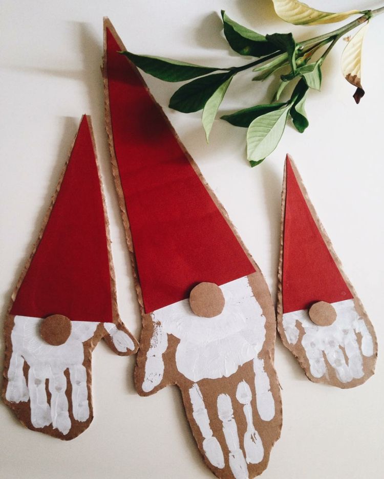 Wie Sie einen Nikolaus basteln mit Kindern - 6 kreative Ideen mit Anleitung
