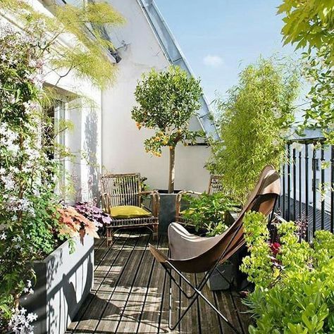 Balcon #balkon #aranżacja #inspiration #outudorlife #balconyview ... Altan vs balkon