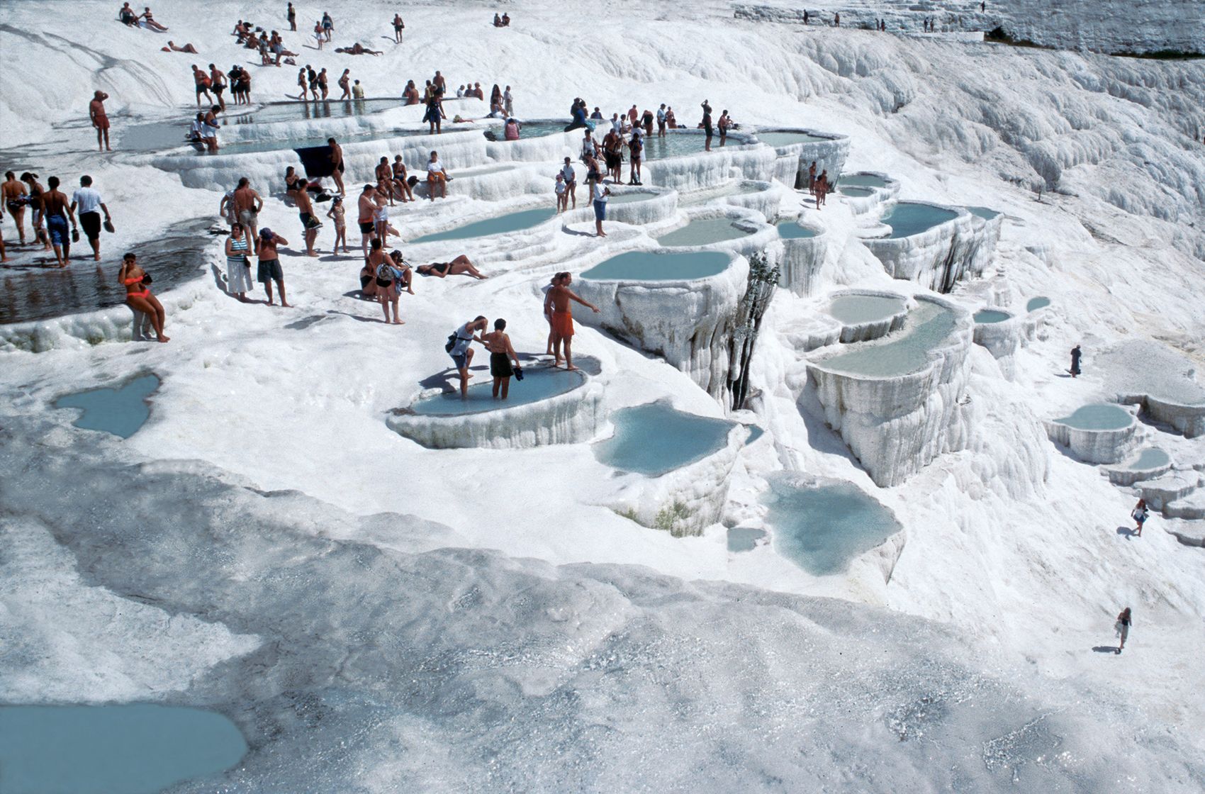 omg-facts-mysterious-रहस्यमयी-places-on-earth omg-facts-mysterious-रहस्यमयी-places-on-earth