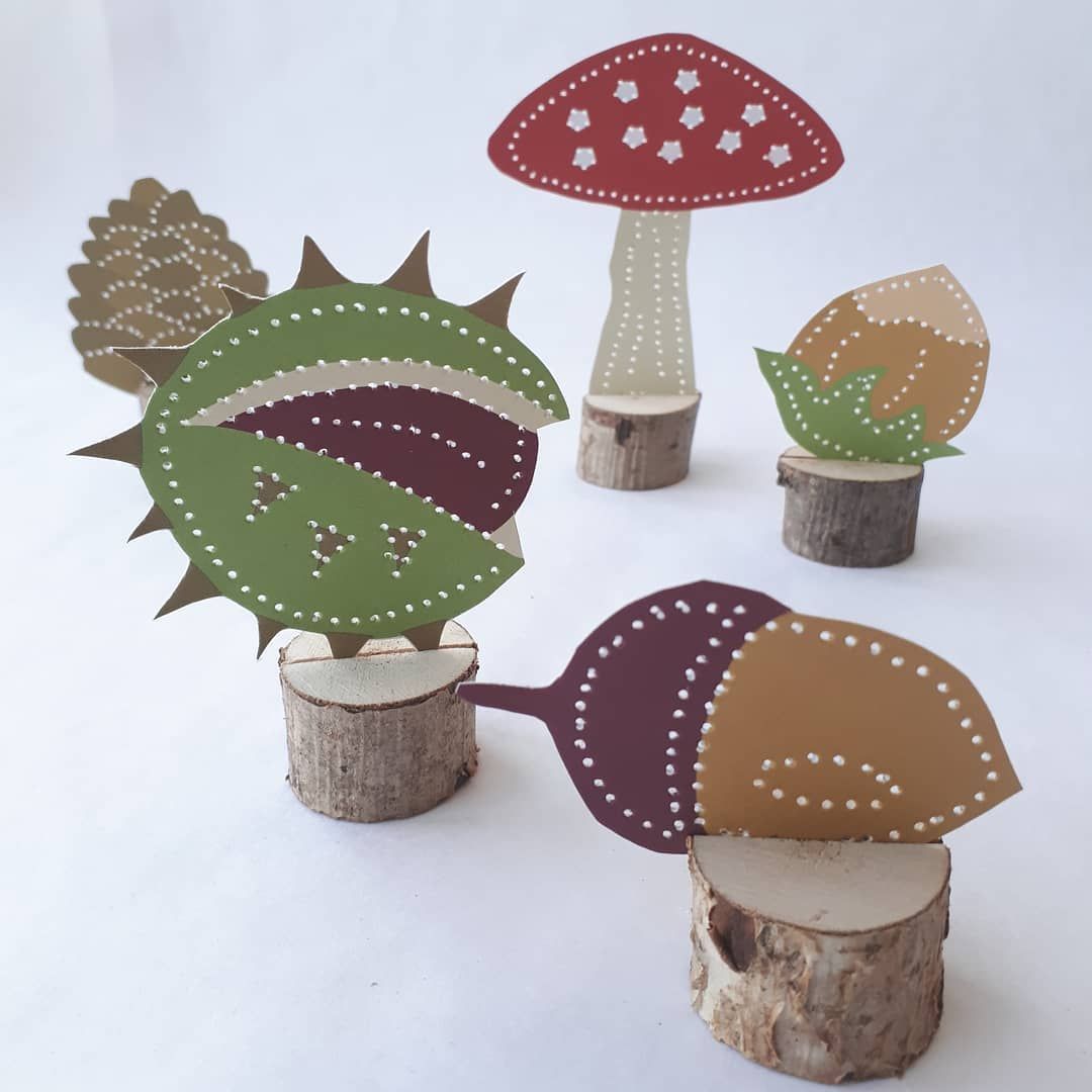 Familienmomente on Instagram: “????????Waldfrüchte prickeln ???????? und in einen Tischkartenständer gesteckt, fertig ist die herbstliche Tischdeko ???????????? ~~~~~~~~~~~~~~~~~~~~~~ Die…” #herbstlichetischdeko Familienmomente on Instagram: “????????Waldfrüchte prickeln ???????? und in einen Tischkartenständer gesteckt, fertig ist die herbstliche Tischdeko ???????????? ~~~~~~~~~~~~~~~~~~~~~~ Die…” #herbstlichetischdeko Familienmomente on Instagram: “????????Waldfrüchte pricke #herbstlichetischdeko