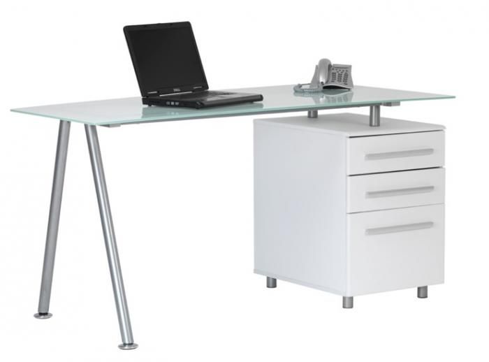 A Gl Desk And Pedestal For Under 200 Vat Office Furniture A Gl Desk And Pedestal For Under 200 Vat