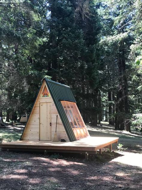 Micro A-frame Cabin Vacation in Cave Junction 0014 Tiny Cabins, Tiny House Cabin, Cabin Homes, Log Cabin, Cabin Design, Tiny House Design, A Frame Cabins, Diy A Frame Cabin, Casas Containers