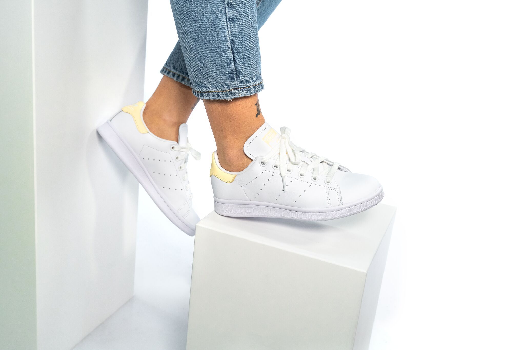 Pin auf Sneakers Damen #sneaker #schuhe #frauen adidas *Wmns Stan Smith* Jumpnshoez #JNS #sneaker #fashion