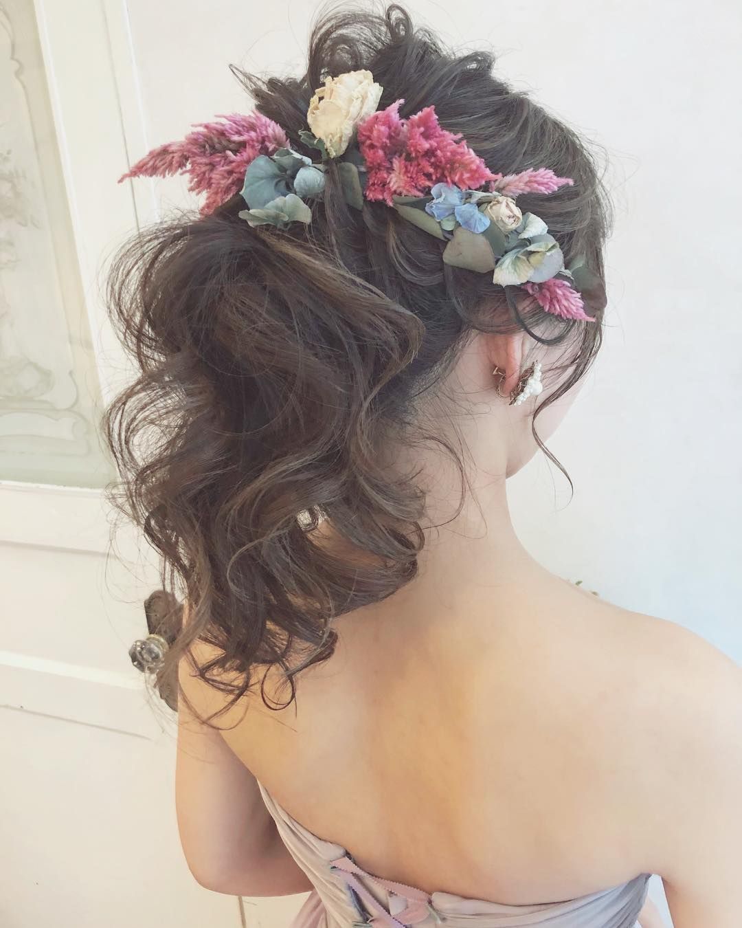 前撮りヘアやお色直しヘアに ポニーテール のブライダルヘアアレンジまとめ Marry マリー ブライダル ヘアアレンジ ブライダルヘア ウェディングヘア 前撮りヘアやお色直しヘアに ポニーテール のブライダルヘアアレンジまとめ Marry マリー ブライダル ヘアアレンジ ブライダルヘア ウェディングヘア