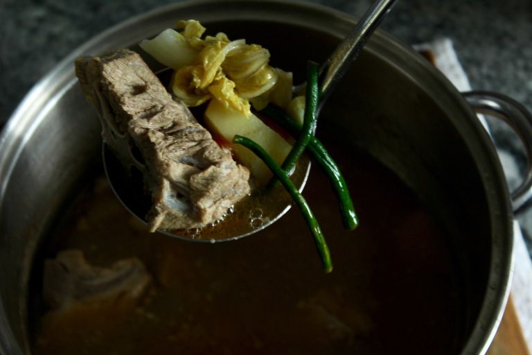 Choose Your Own Adventure Gamjatang Korean Pork Bone Soup Or Sinigang Filipino Pork Bone Soup Hearty Comfort Food Food Filipino Recipes Choose Your Own Adventure Gamjatang Korean Pork Bone Soup Or Sinigang Filipino Pork Bone Soup Hearty Comfort Food Food Filipino Recipes