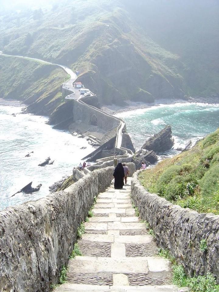 Gaztelugatxe on the coast of Biscay Basque Country (Spain). | Places to ...