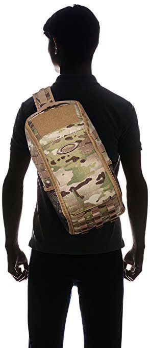 oakley extractor sling pack camo