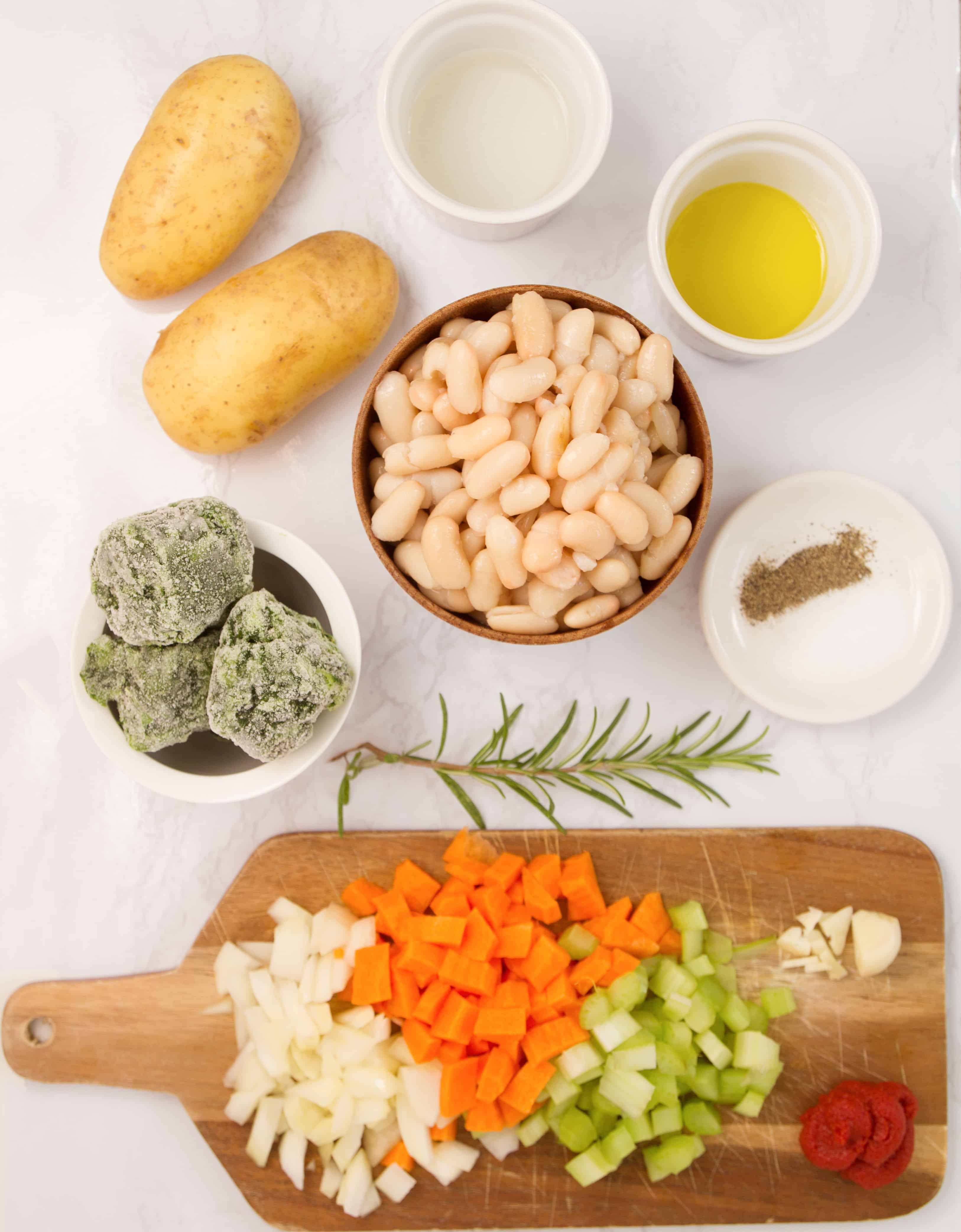 THE BEST WHITE BEAN SOUP - The clever meal