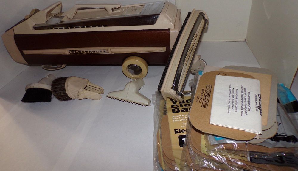 electrolux attachments dusting vintage electrolux olympia one canister vacuum with attachments bags works electrolux electrolux attachments dusting vintage electrolux olympia one canister vacuum with attachments bags works electrolux