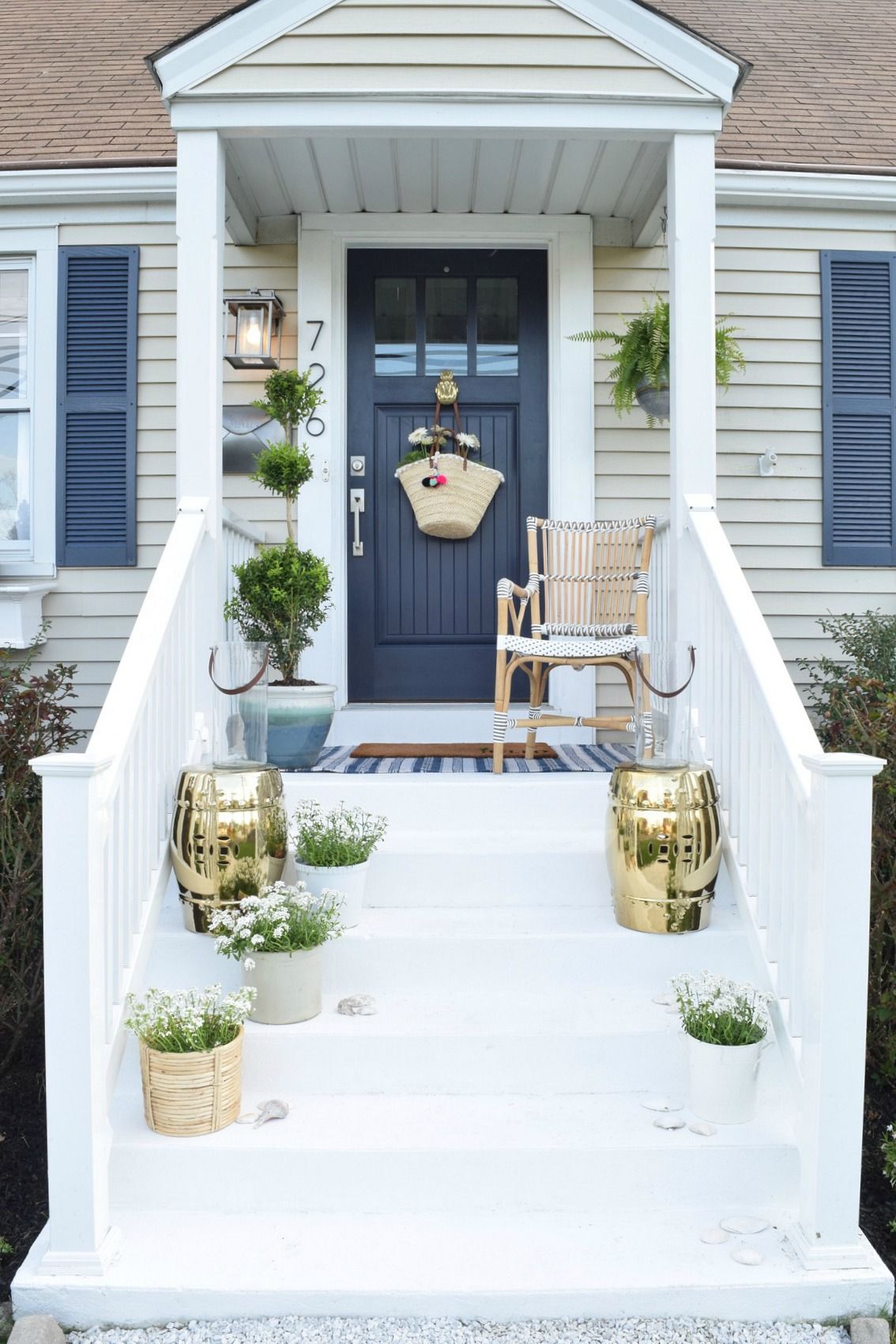 Front Porch Ideas and Designing the Outdoors #frontporchideascurbappeal