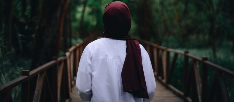 حكم تغطية الوجه للمرأة 1 Social Media Detox Broken Heart Detox Tips