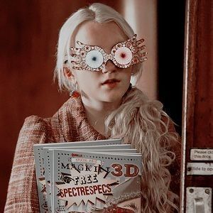 #wattpad #fanfic (tiene una foto de Herms porque sí 😂) bueno, como dice el título, subiré fotos y memes de Harry Potter... no es una gran ciencia ni nada por el estilo. que lo disfruten! Harry Potter Tumblr, Harry Potter Photo Wall, Estilo Harry Potter, Harry Potter Background, Mundo Harry Potter, Harry Potter Icons, Harry Potter Pictures, Harry Potter Cast, Harry Potter Characters