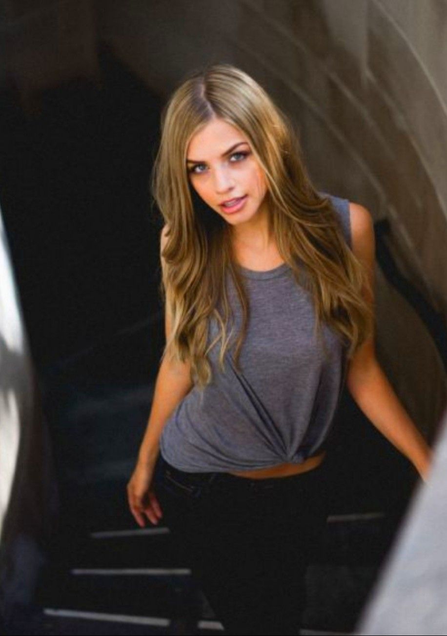Pin by 🇻🇮T.B. Lee Kadoober III🇻🇮 on Marina Laswick | Marina laswick