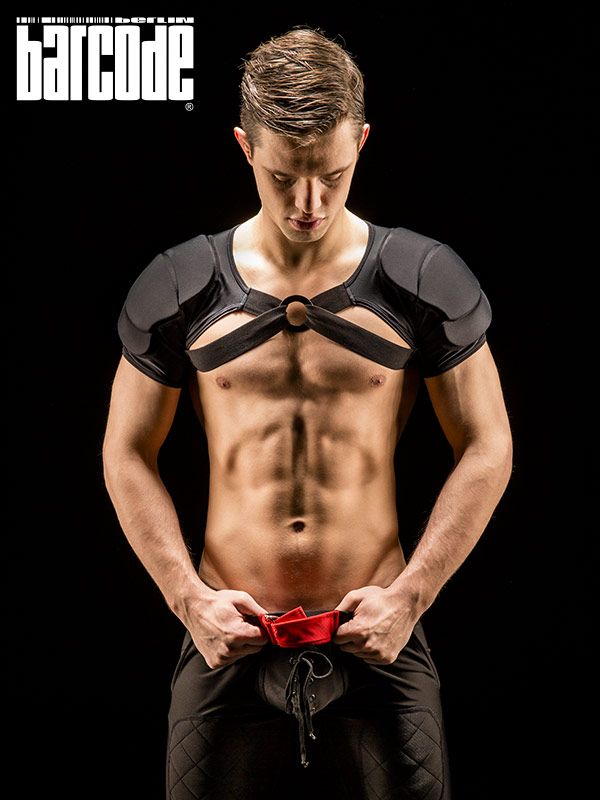 Barcode berlin single shoulder pad