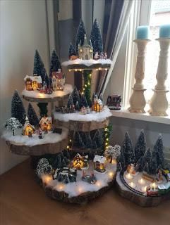 Haz indas villas navideñas para decorar tu casa en navidad - Paperblog Christmas Cheer, Winter Christmas, Christmas Home, Christmas Decor Diy, Christmas Candles, Christmas Ideas, Christmas Patterns, Homemade Christmas, Diy Christmas Village Displays