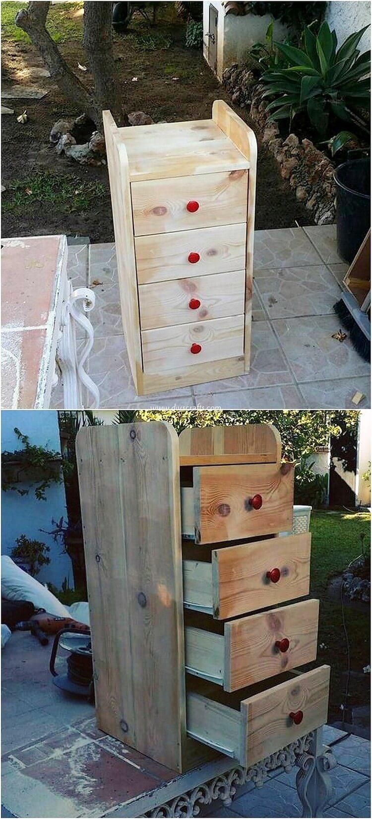 Awesome DIY Ideas with Old Pallets #oldpalletsforcrafting