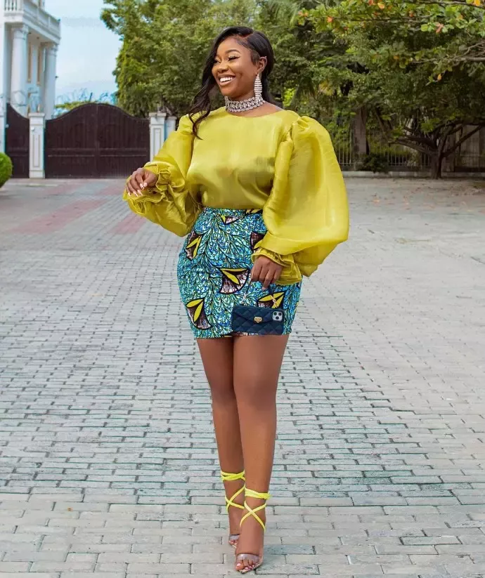 Becky's set by amorblaq-luxe - 2 pieces set - Afrikrea African Dresses Modern, African Design Dresses, African Clothing Styles, African Print Dresses, Latest African Fashion Dresses, African Dresses For Women, African Attire, African Prints, Shabby Chic