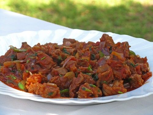 Estofado al estilo keniata Kenyan Beef Stew Recipe, Kenyan Recipes, Ethnic Recipes, African Recipes, Kenya Food, Africa Food, Best Dishes, Food Dishes, Cabbage Stew