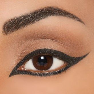 maquillage Cléopatre Love Makeup, Makeup Tips, Beauty Makeup, Makeup Looks, Makeup Ideas, Eyeliner Styles, Makeup Eyeliner, Cleopatra Make-up, Makeup Tutorials