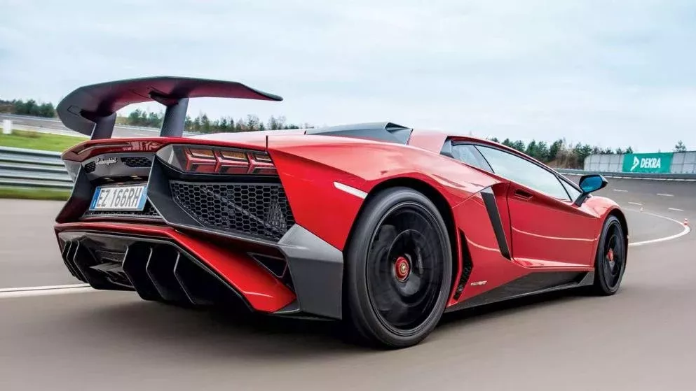 lamborghini aventador limo фото lamborghini aventador limo фото