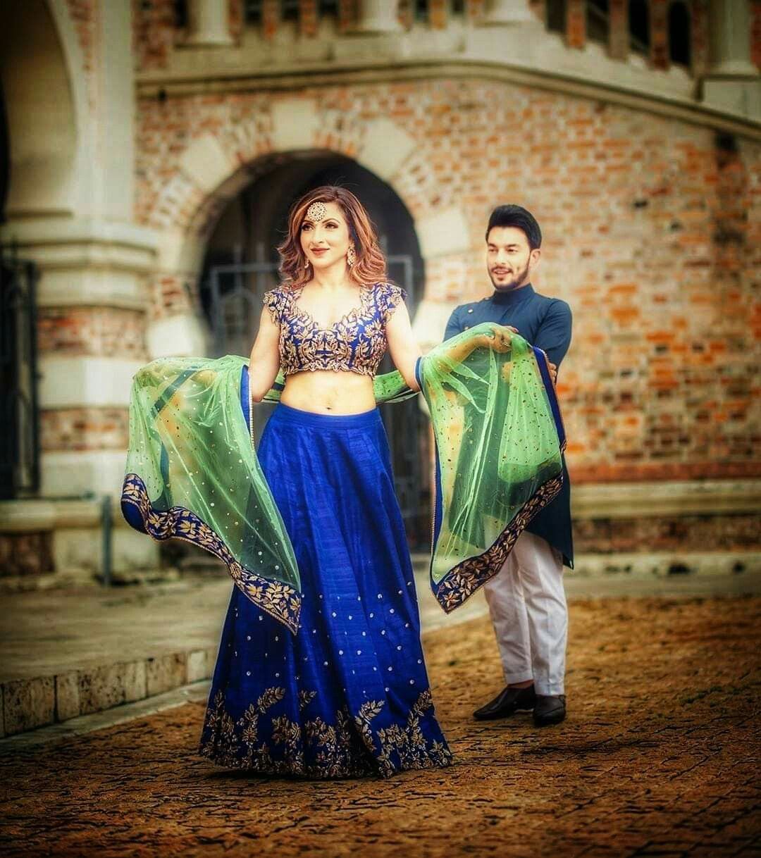 L(*OεV*)E | Romantic love couple, Fashion, Saree