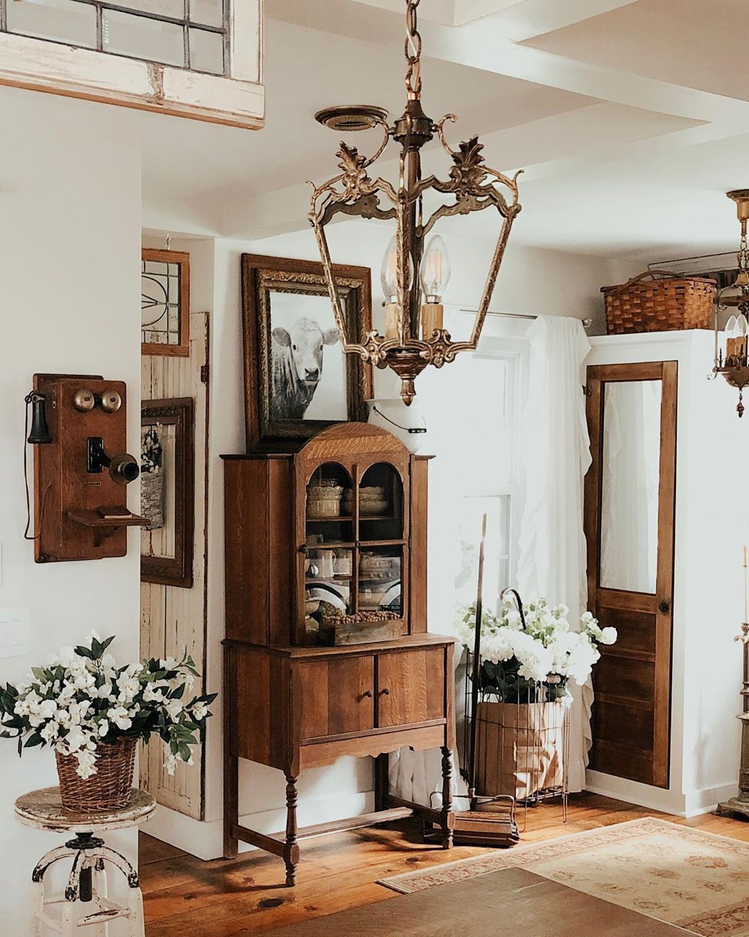 Midlife Humor - Danelle & Deb on Instagram: “Me: “Let’s move the cabinet in the kitchen to the laundry room.... and the one in the dining room to the laundry room.” Deb ..........…” French Style Decor, French Home Decor, French Country Decorating, Vintage Home Decor, Vintage French Decor, French Cottage Decor, Cottage Modern, Cottage Decorating, Vintage Country