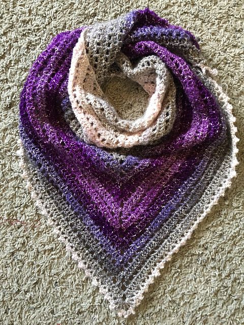 Basic Single Triangle Scarf Pattern Coloring Pages Ravelry Project Gallery For Simple Gradient Triangle Shawl Pattern By Three Sticks Designs Shawl Crochet Pattern Scarf Crochet Pattern Crochet Shawl