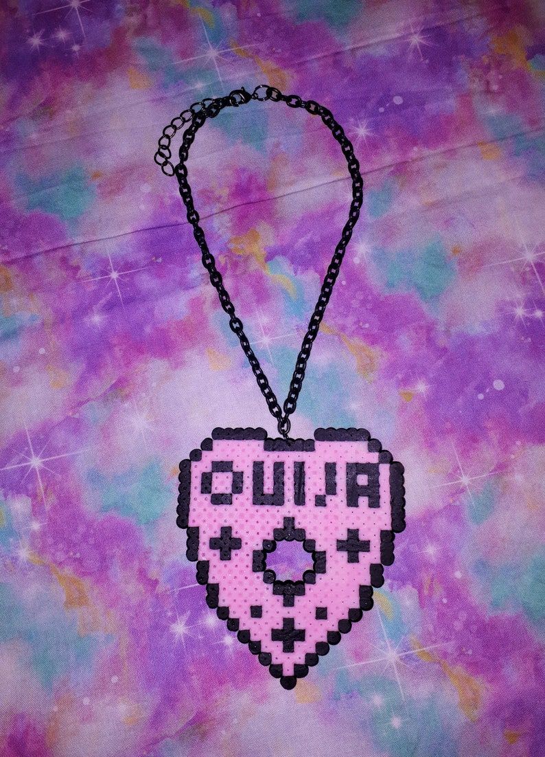 Easy Perler Bead Patterns, Melty Bead Patterns, Perler Bead Templates, Beading Patterns, Perler Crafts, Diy Perler Beads, Perler Bead Art, Hama Beads Kawaii, Ouija