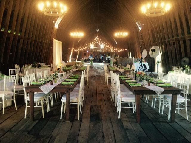 Inn At Mount Vernon Farm Barn Venue With Farm Tables Farmtables Barnvenue Barnweddings Rusticweddings Virginiawedding Sou Barn Venue Farm Table Farm Barn