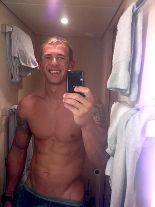 Average Guy Selfie Average Guy Selfie