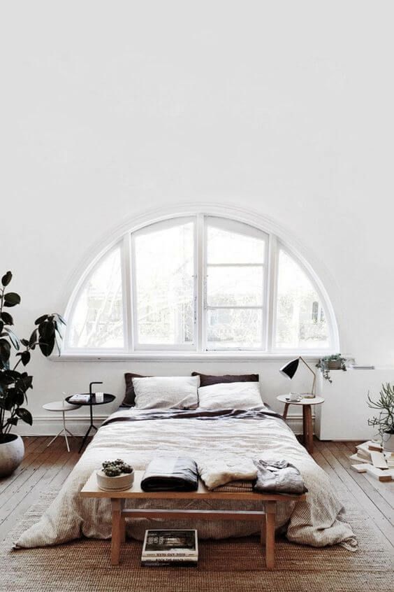 La ventana podrÃa ser mucho más grande, pero tiene una forma chula ... Soveværelse indretning feng shui