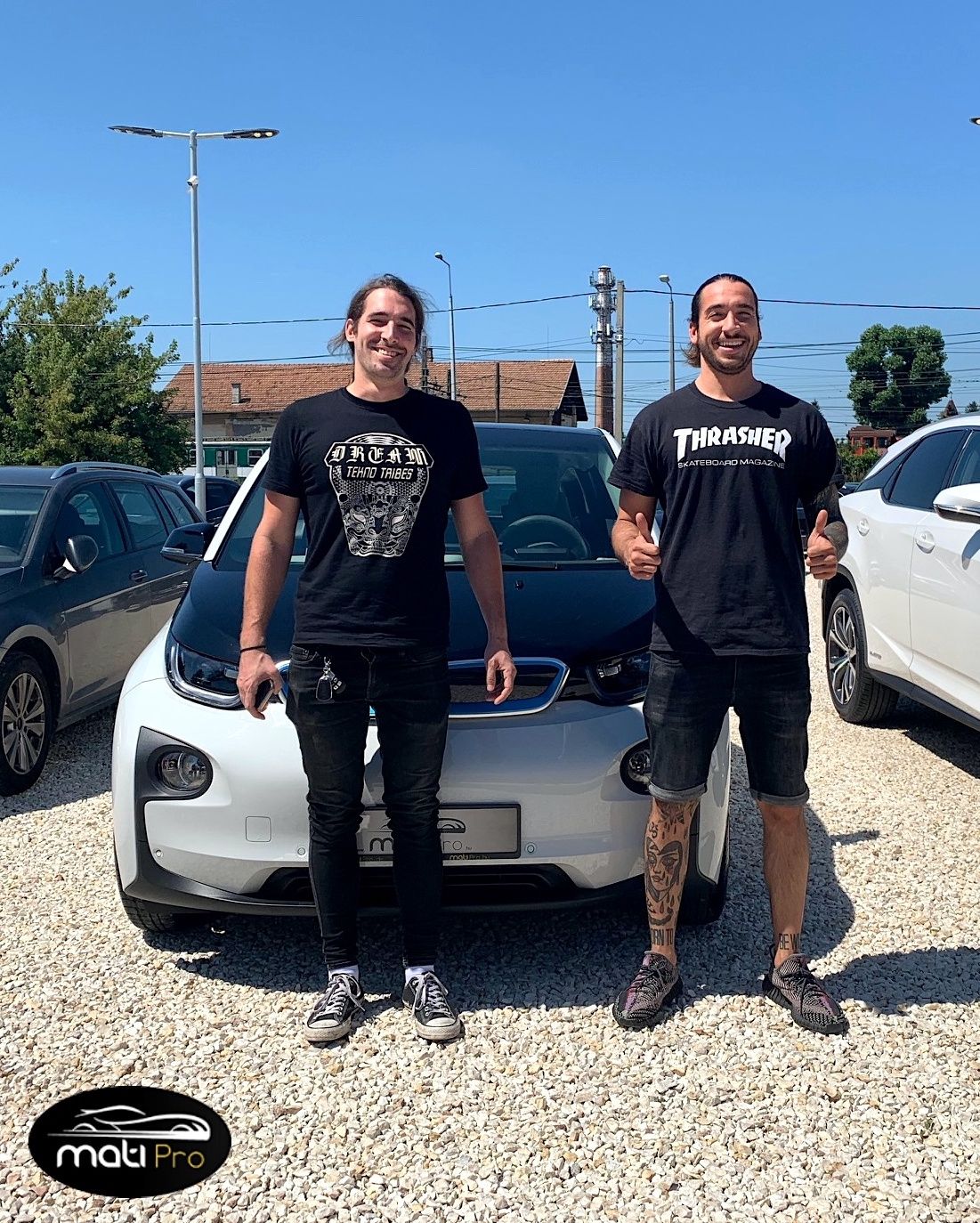 BMW i3 importautó átadás ☎️+36 70 633 0066 ☎️+36 70 633 6776 📧E-mail: info@matipro.hu www.matipro.hu Keress minket bizalommal! Az i3 sikere még mindig töretlen🤩 Köszönjük a bizalmat❗️ A MatiPro csapata gratulál az új autóhoz❗️ Bmw I3, Thrasher, Sporty, Style, Fashion, Swag, Moda, Fashion Styles, Fashion Illustrations