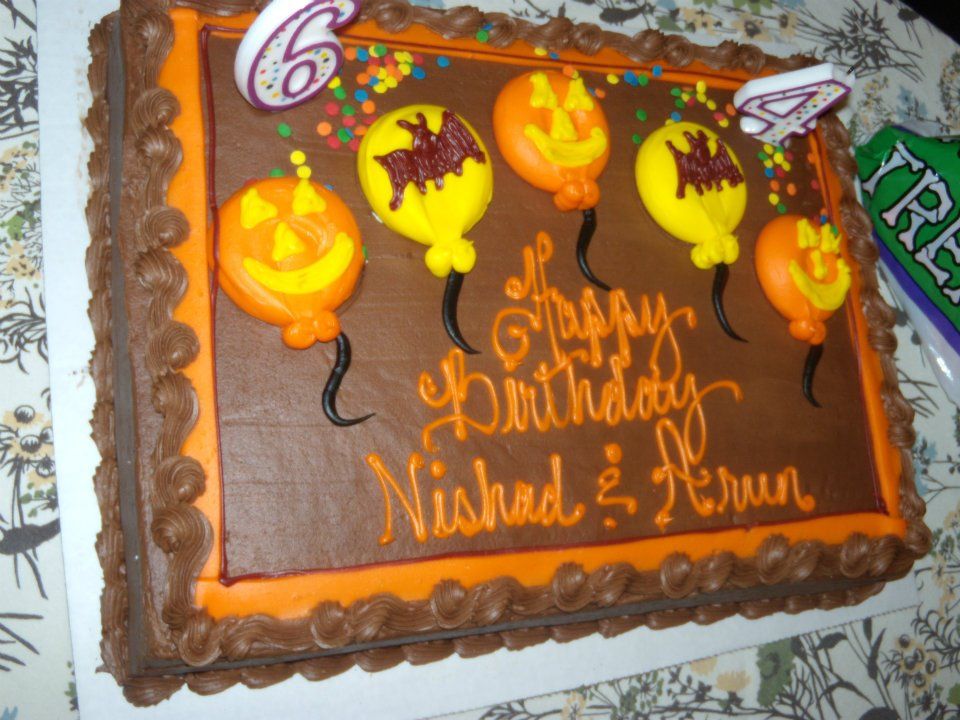 Halloween Themed Seasonal Cake from Costco. Halloween Sweets, Halloween Cakes, Halloween Themes