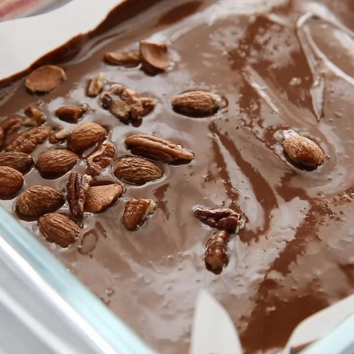 Easy Keto Chocolate Almond Bark Easy Keto Chocolate Almond Bark