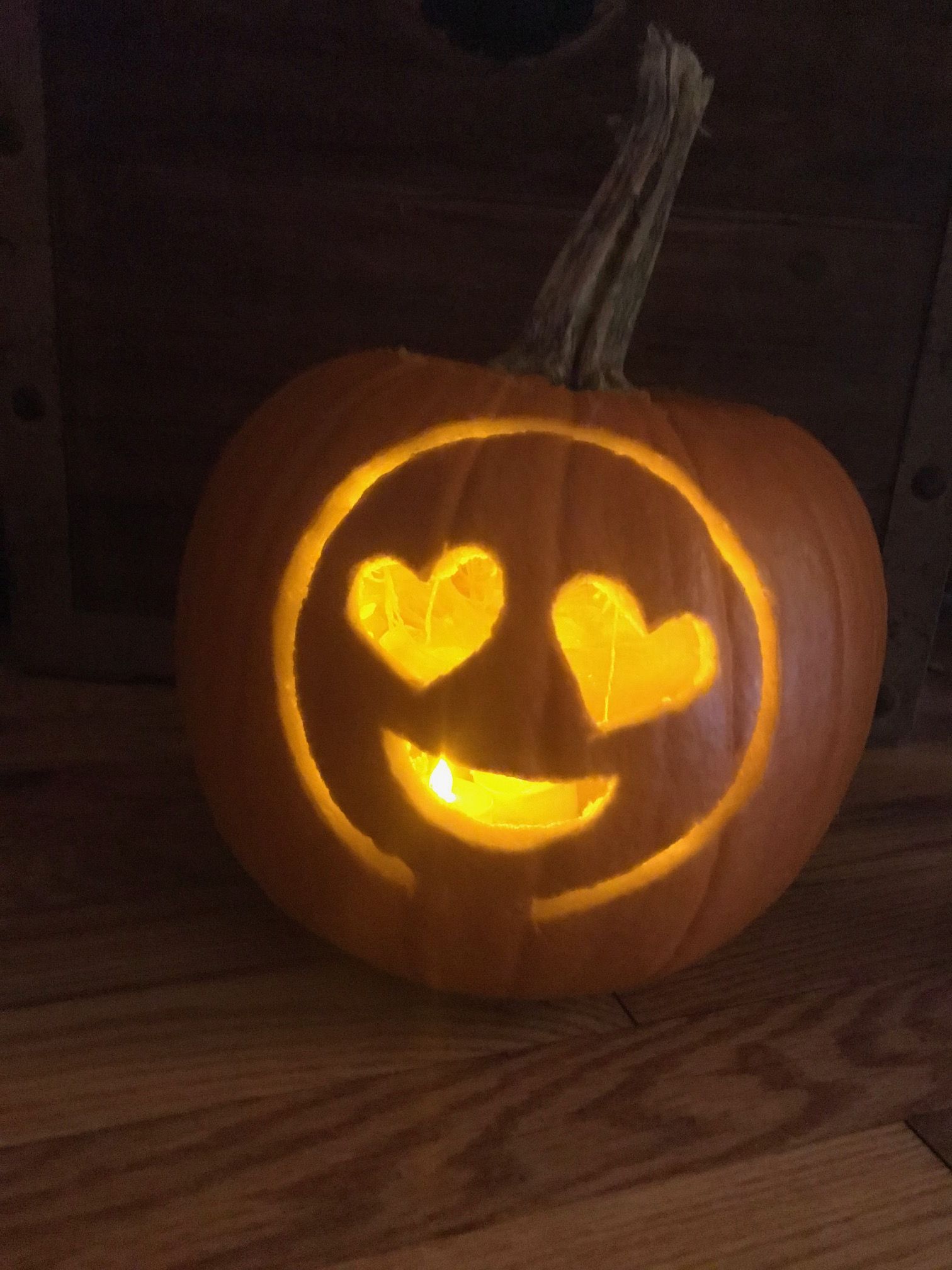 heart-emoji-pumpkin-pumpkin-carving-pumpkin-cute-pumpkin