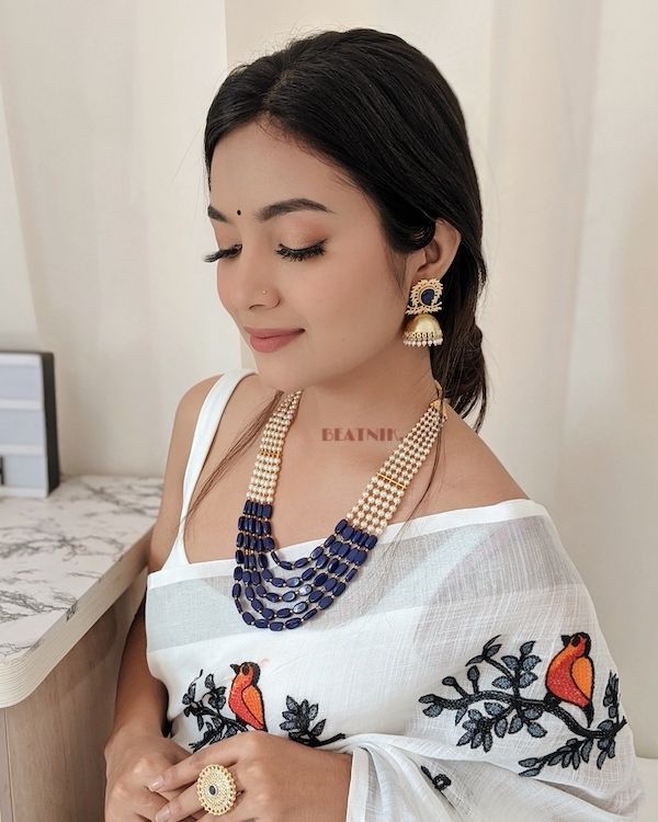 Matte Gold Jewelry, Pearl Jewelry, Bridal Jewelry, Ethnic Style, Asian Style, Sexy Beautiful Women, Beautiful Roses, Ethnic Fashion, Teen Fashion