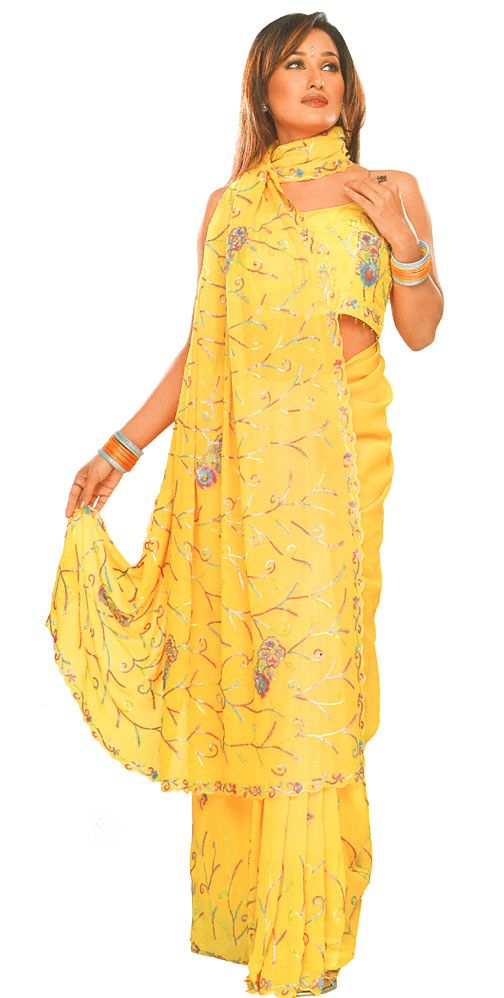 Indian Saree Drapping: Different Ways to Drape a Saree Indian Sarees, Silk Sarees, Saris, Velvet Saree, Yellow Lehenga, Block Print Saree, Lehenga Style, Net Saree, Kanchipuram Saree