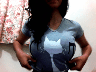 girlfriends-showing-naked-boobies-gif