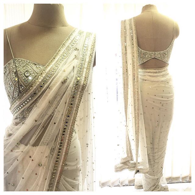 An Absolute Classic Never Underestimate The Beauty Of A Cream Sari Timeless Classic Arpitamehta Dibbiblouse Mirrorsari Indian Kleider Indisch Hochzeit