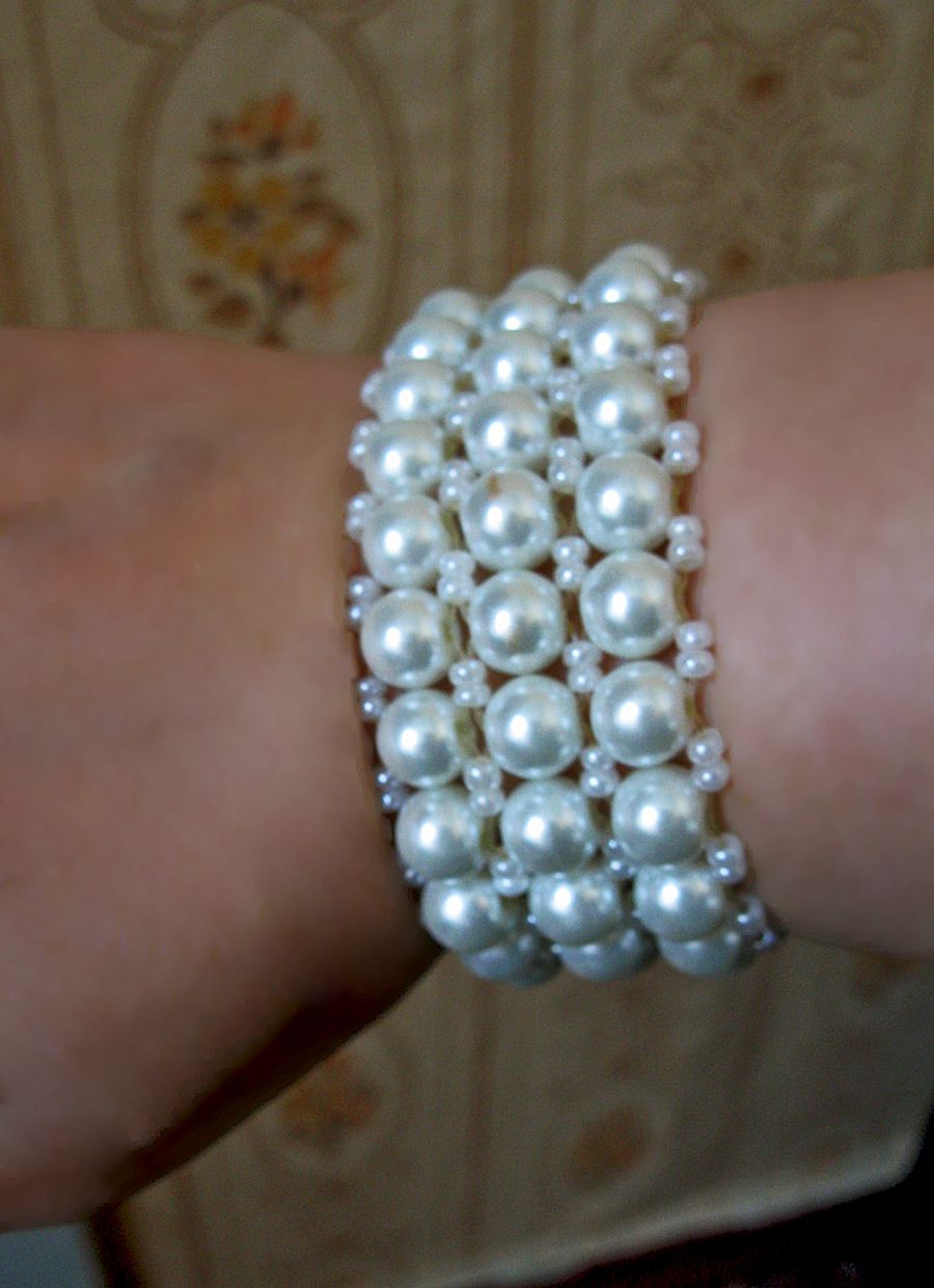 Free master class on weaving bracelets from beads with step-by-step photos Free master class on weaving bracelets from beads with step-by-step photos