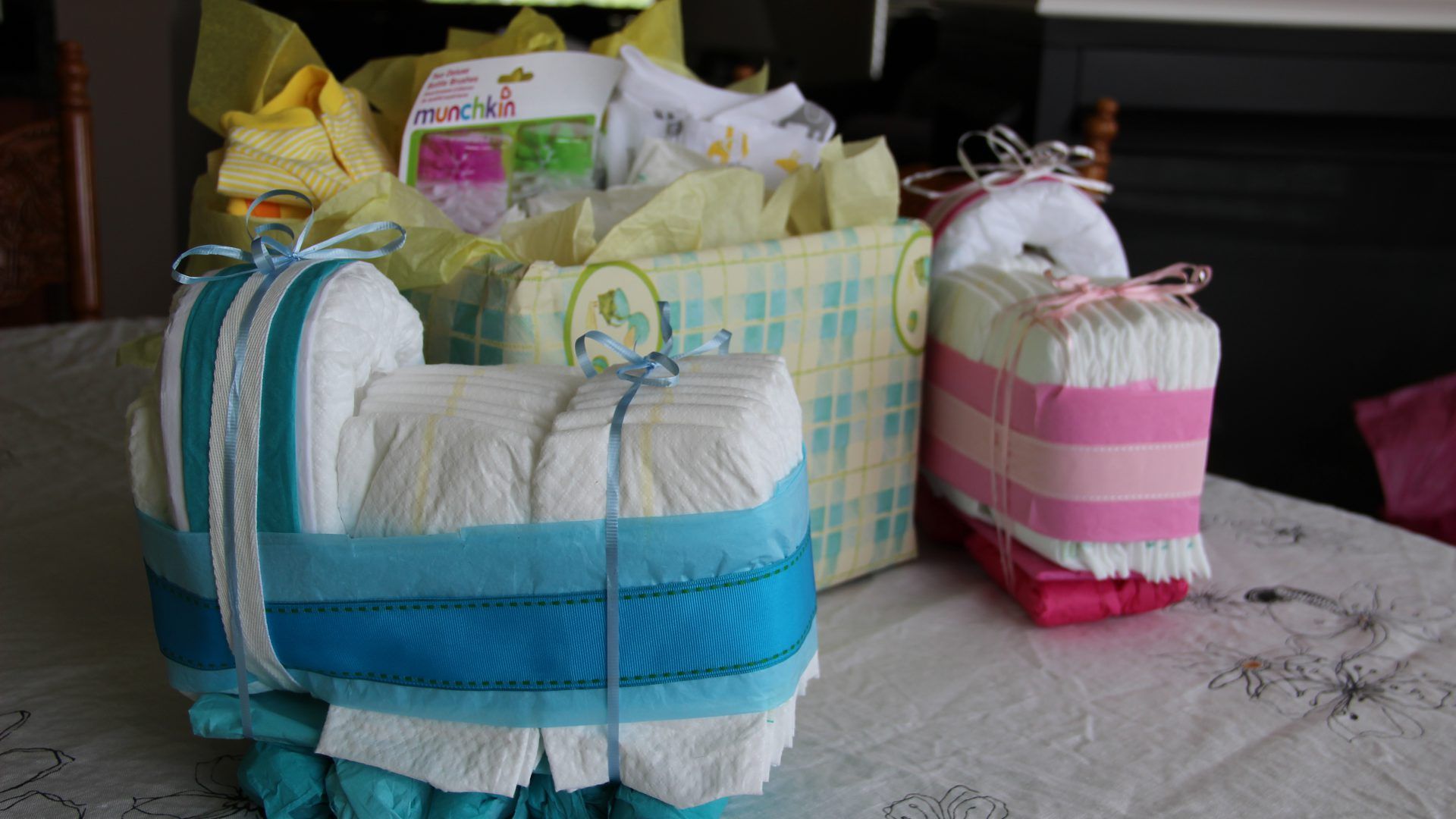 Most Popular Personalized Baby Shower Gifts Updated (+25 New Data) Most Popular Personalized Baby Shower Gifts Updated (+25 New Data)