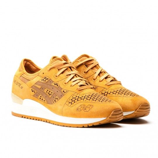 asics mostaza asics mostaza