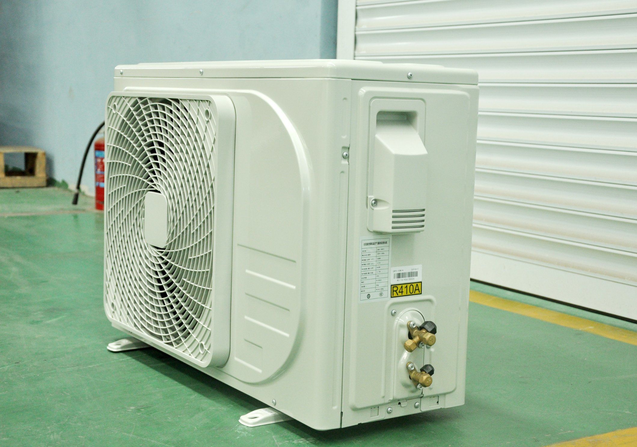 Air Heater Swimmingpool Heat Pump Water Heater Air to Water Energy Efficiency Grade : One. Heat Temperature : 50-70°C. Work Environment : Low-temperature Heat Pump. Heat Source : Air-source. Heating Type : Circulating Heat. Application : Villa Family, Sauna and Swimming Pool, Hotels, Factory Hospital, Student Apartments, Beauty Salons. Certification : CE, ISO9001, CCC, RoHS. Time of Delivery : 12 to 15 Days. Warranty Period : Two Years. Refrigerant : R410A. Heat Pump Water Heater, Student Apartment, Water Energy, Beauty Salons, Work Environment, Energy Efficiency, Sauna, Hospital, Villa