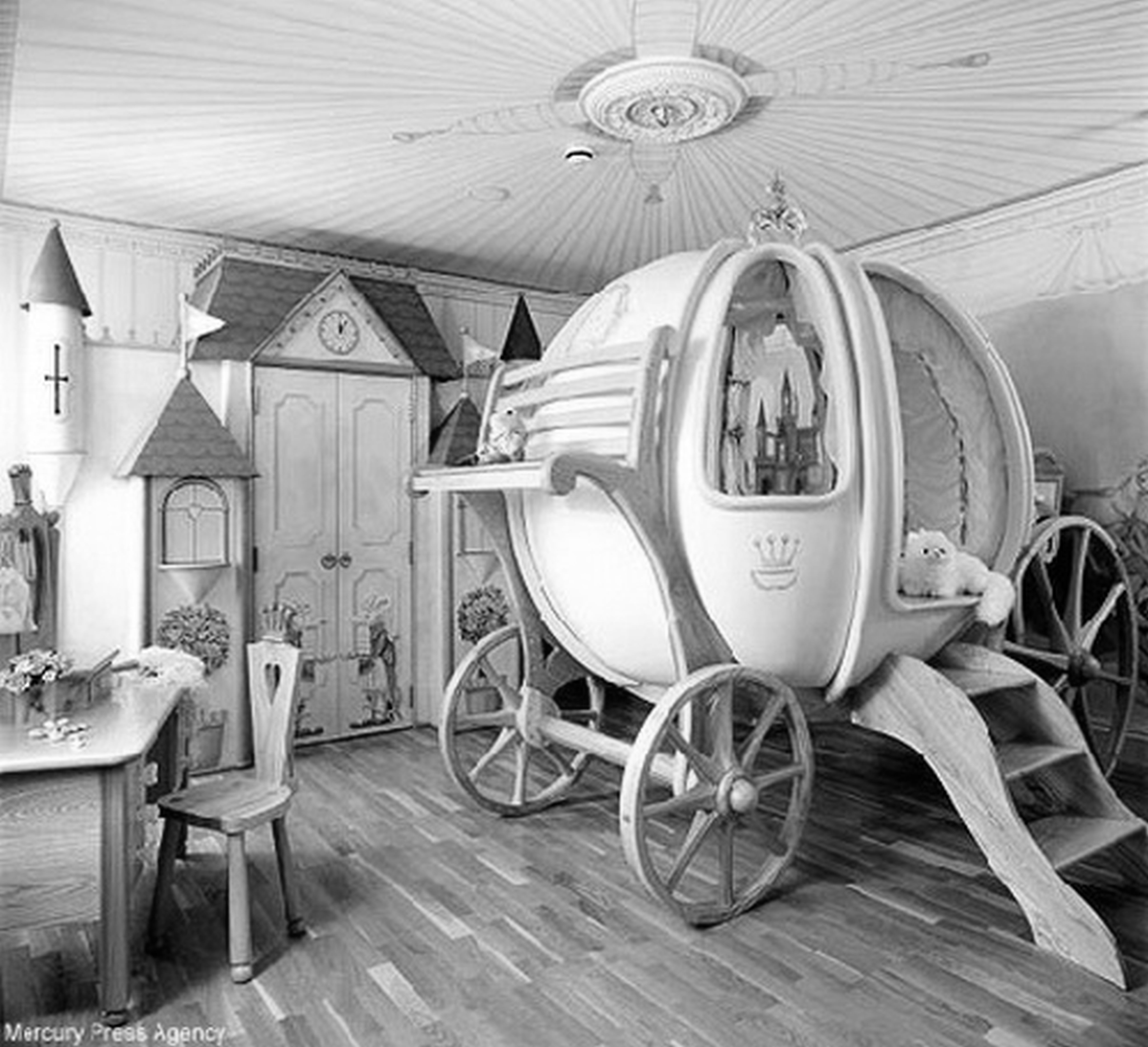 Home Eas For Tumblr Bedroom White And Black Black And White Paint
